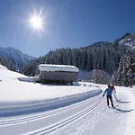 Spacious Near Area In Apartmán Mayrhofen