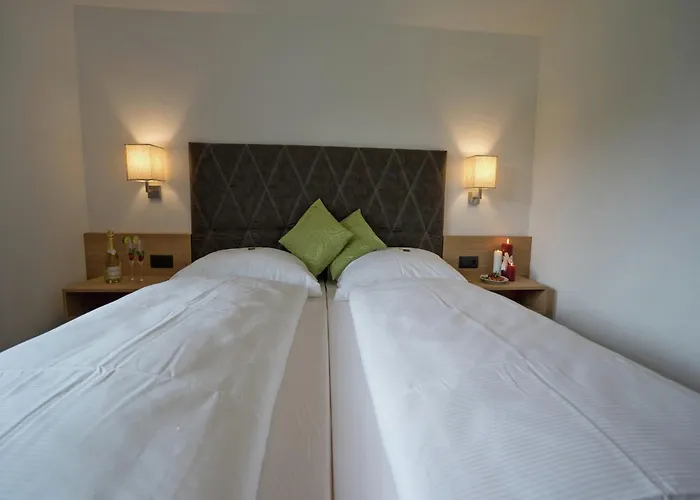 Apartmán Spacious Near Area In