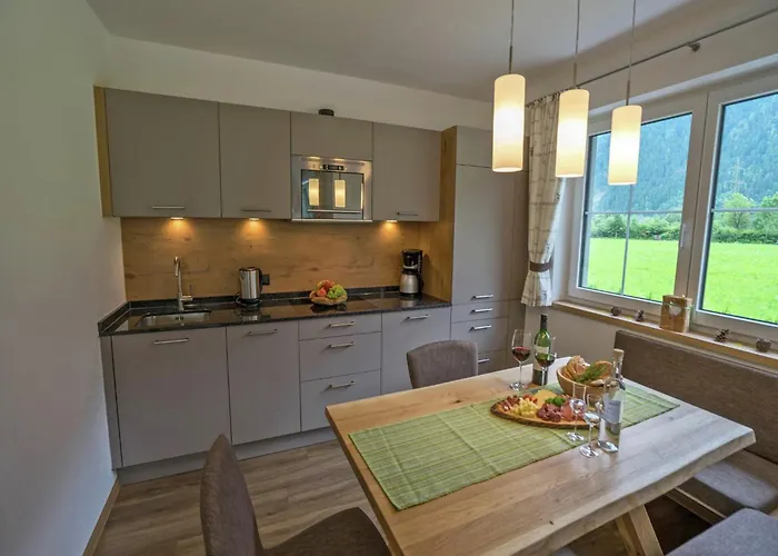 Apartmán Spacious Near Area In