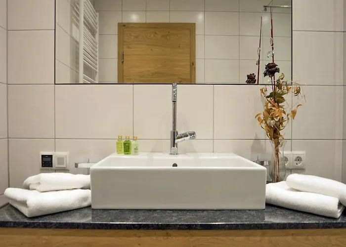 Spacious Near Area In Apartmán