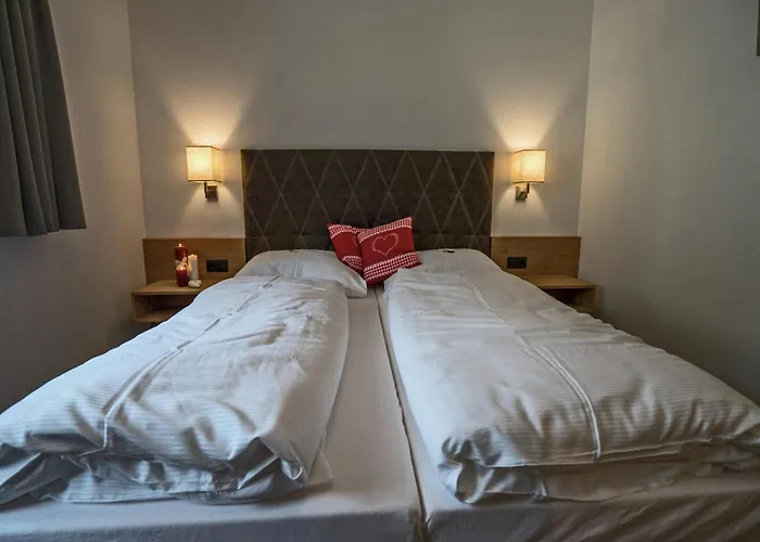 Spacious Near Area In * مايرهوفن