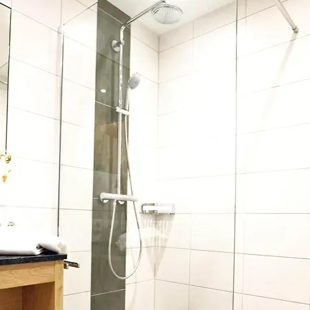 Spacious Near Area In