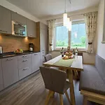 Spacious Near Area In Lejlighed