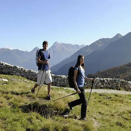 Spacious Near Area In Appartement *