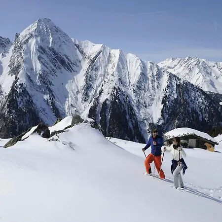 Spacious Near Area In Apartamento Mayrhofen