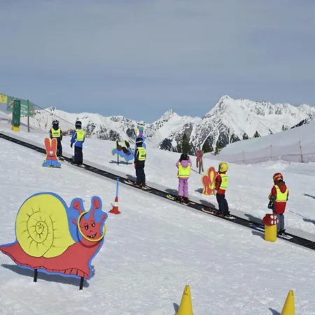 Appartement Spacious Near Area In *