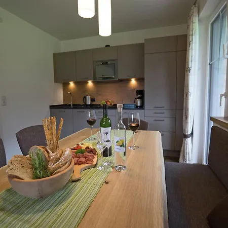 Spacious Near Area In Appartement *